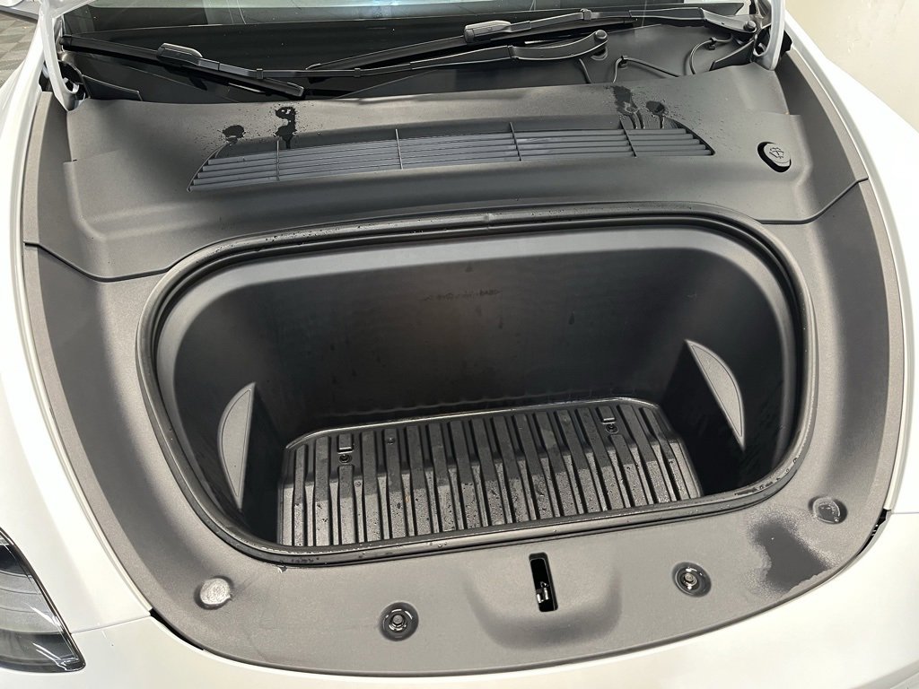 Used 2023 Tesla Model Y Long Range image 20