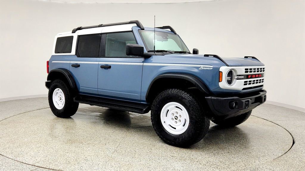 Used 2025 Ford Bronco Heritage Edition image 3
