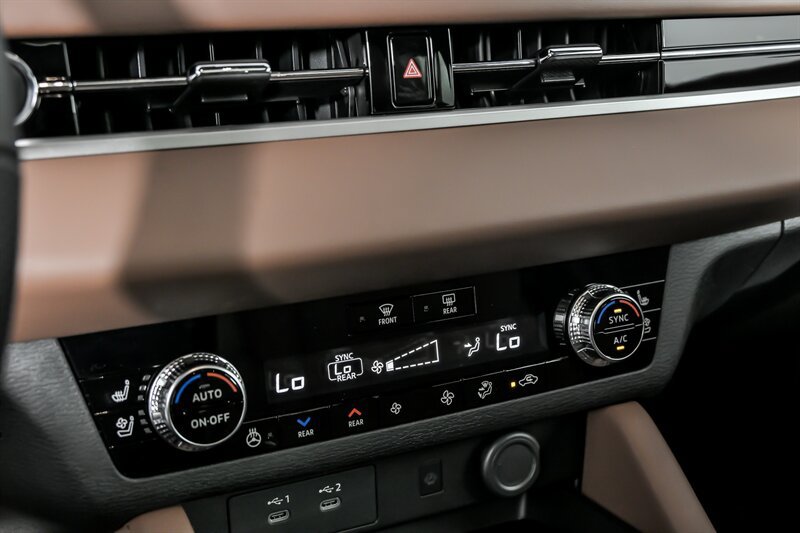 New 2026 Mitsubishi Outlander SEL FWD image 25