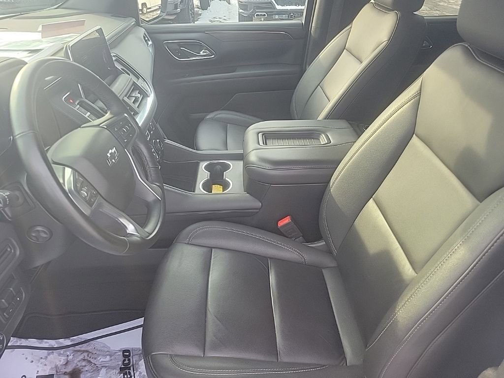 Used 2024 Chevrolet Suburban Z71 w/ Luxury Package image 26