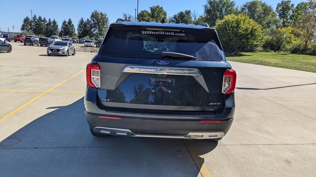 Certified 2023 Ford Explorer XLT w/ Equipment Group 202A image 4