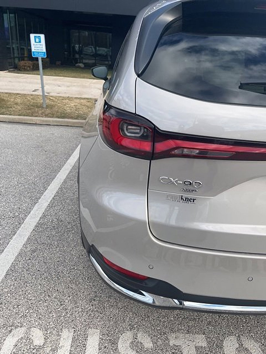Used 2024 MAZDA CX-90 Plug-In Hybrid w/ Premium Plus image 8