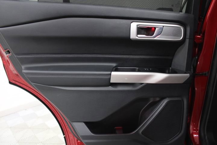 Used 2023 Ford Explorer Limited w/ Equipment Group 301A image 24