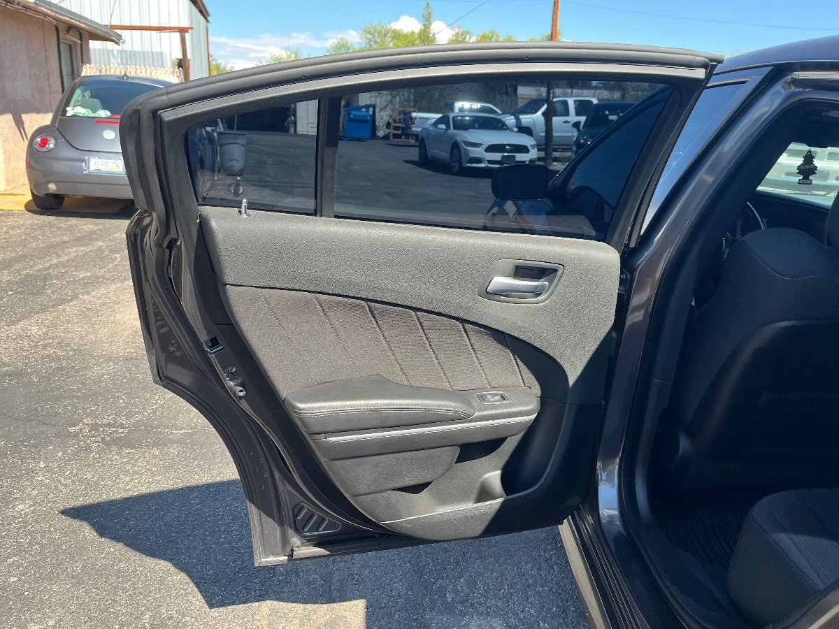 Used 2019 Dodge Charger R/T RWD image 14