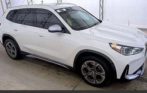 Used 2023 BMW X1 xDrive28i w/ Premium Package AWD/4WD image 2