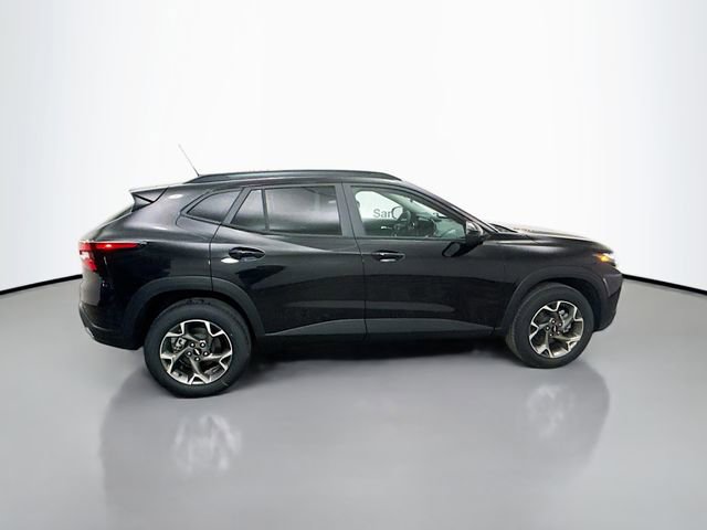 New 2026 Chevrolet Trax LT w/ Sunroof Package image 11