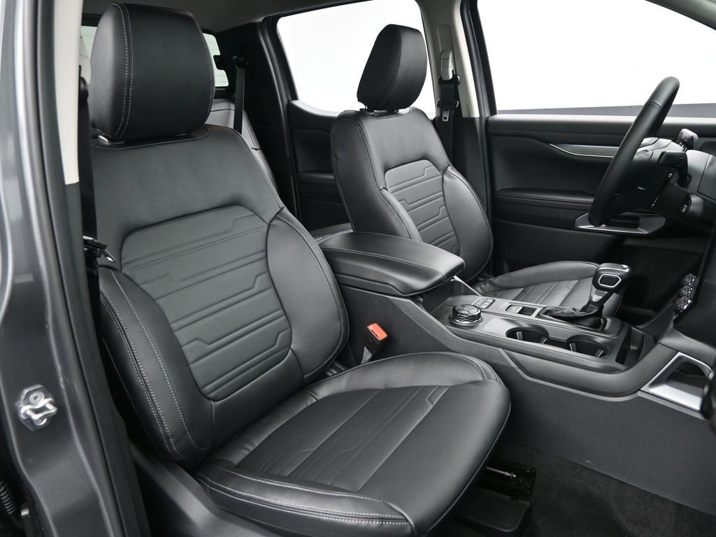 New 2025 Ford Ranger Lariat w/ FX4 Off-Road Package image 38