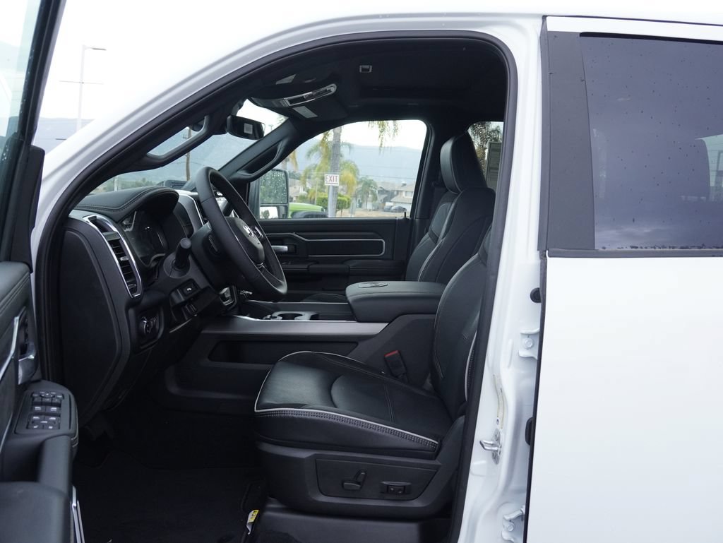 New 2026 RAM 2500 Laramie w/ Night Edition AWD/4WD image 24