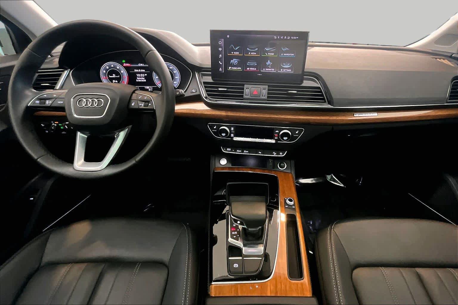 Certified 2023 Audi Q5 2.0T Premium Plus w/ Premium Plus Package AWD/4WD image 16
