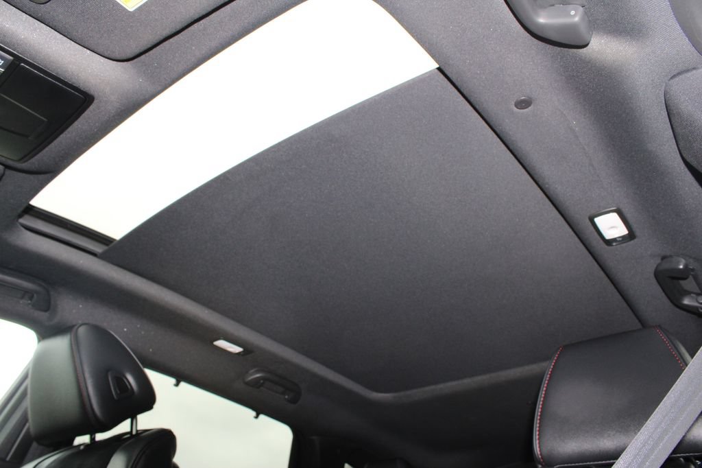 Used 2023 Acura MDX A-Spec AWD/4WD image 32