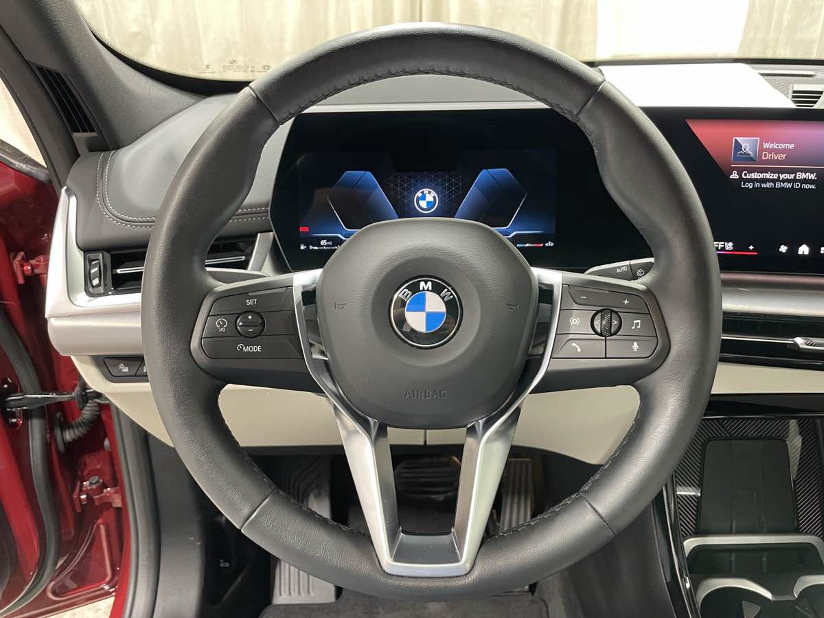 Used 2026 BMW X1 xDrive28i w/ Technology Package AWD/4WD image 11