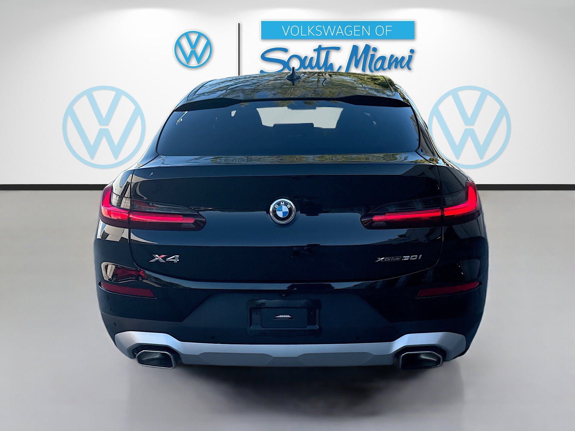 Used 2023 BMW X4 xDrive30i w/ Premium Package image 6