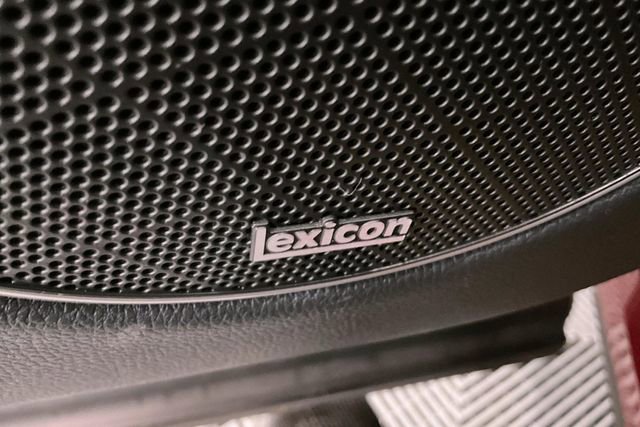 Used 2023 Genesis GV70 2.5T w/ Sport Prestige Package image 40