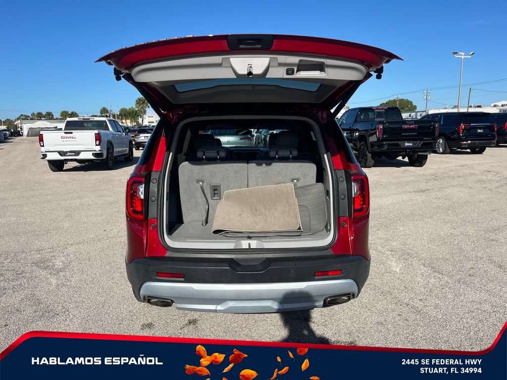 Used 2021 GMC Acadia SLT w/ Technology Package FWD image 17