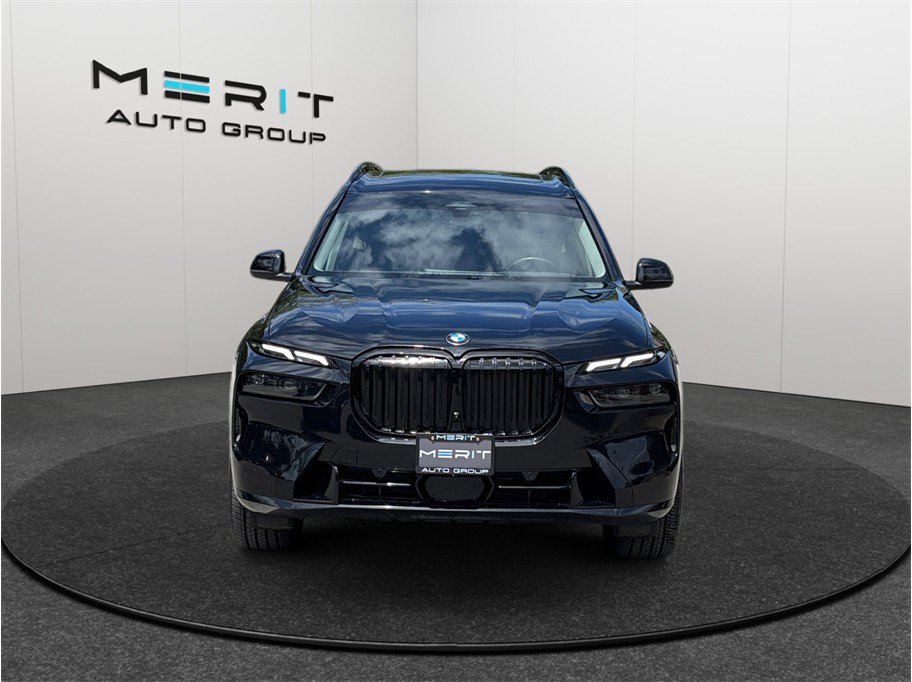 Used 2023 BMW X7 xDrive40i AWD/4WD image 3