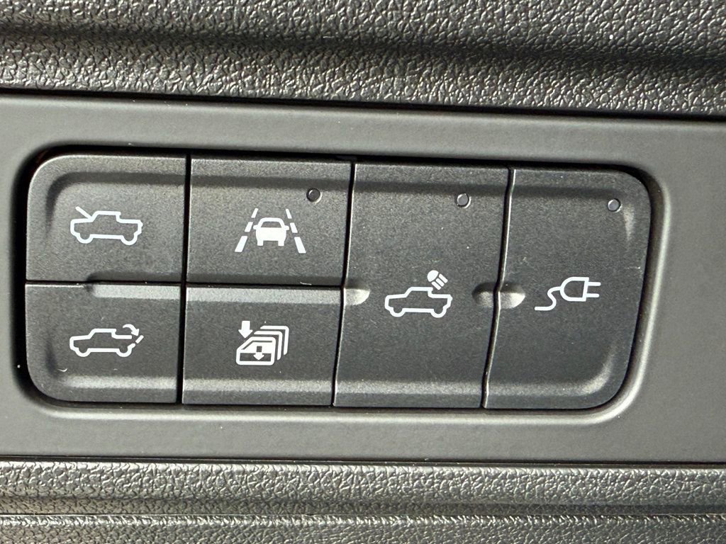 Used 2024 GMC Hummer EV 3X image 21