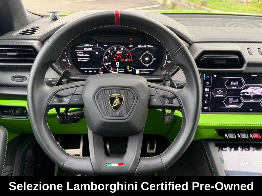 Used 2025 Lamborghini Urus SE AWD/4WD image 26