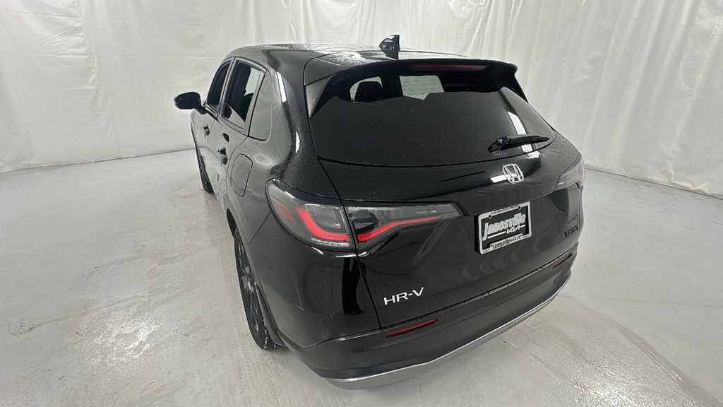 Used 2023 Honda HR-V Sport image 5