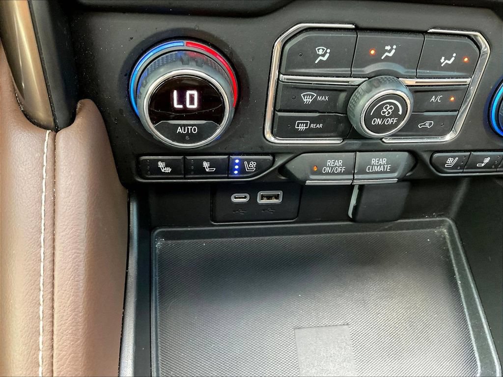 Used 2021 Chevrolet Tahoe High Country AWD/4WD image 18