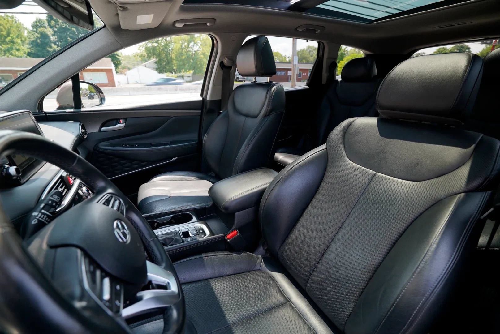 Used 2020 Hyundai Santa Fe Limited AWD/4WD image 22