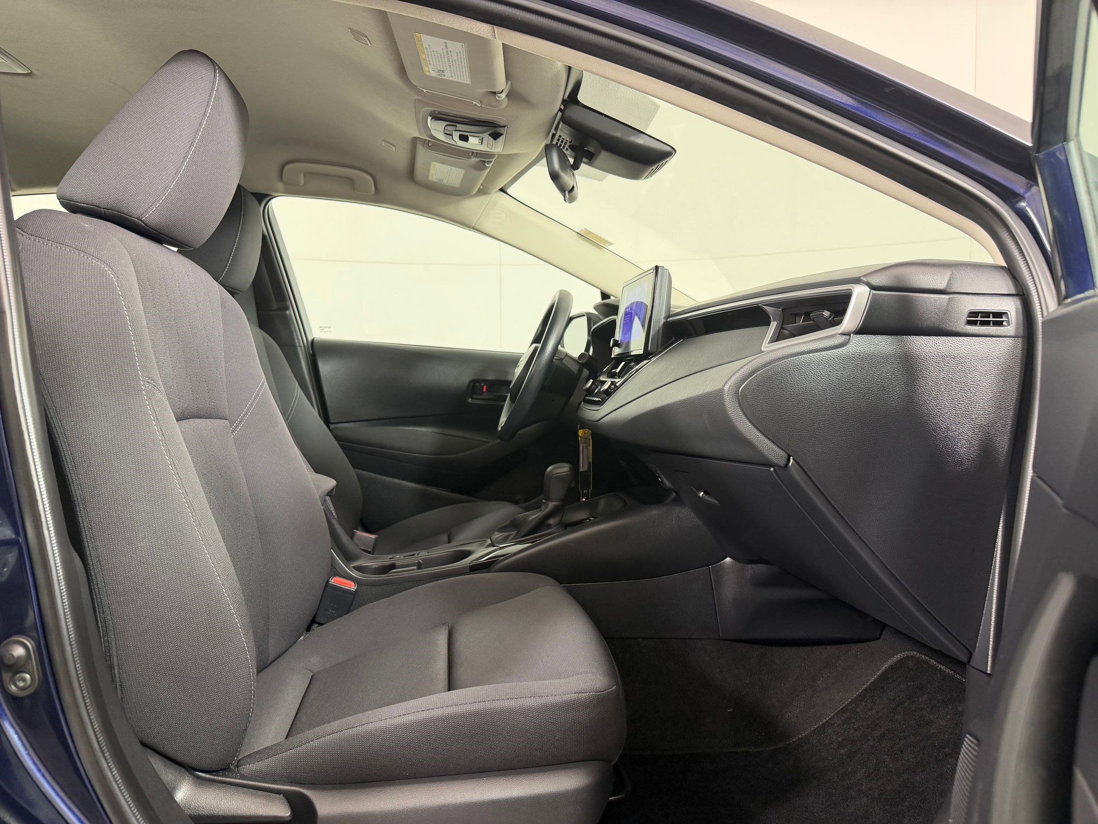 Used 2024 Toyota Corolla LE FWD image 27