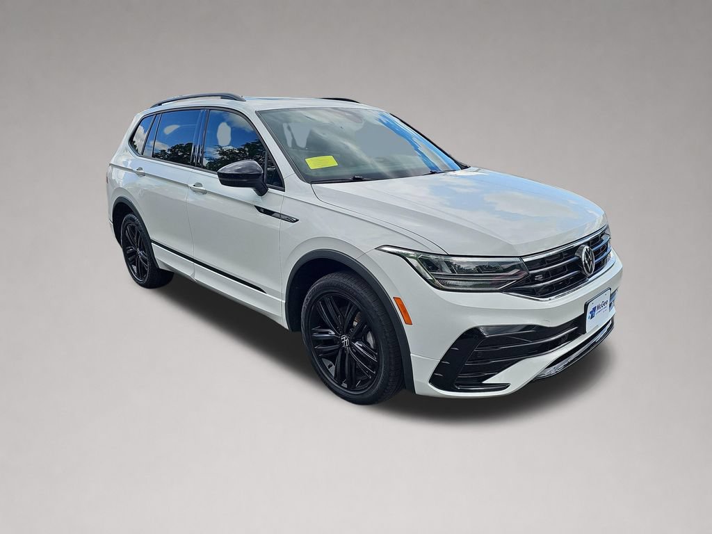 Used 2022 Volkswagen Tiguan SE R-Line AWD/4WD image 1