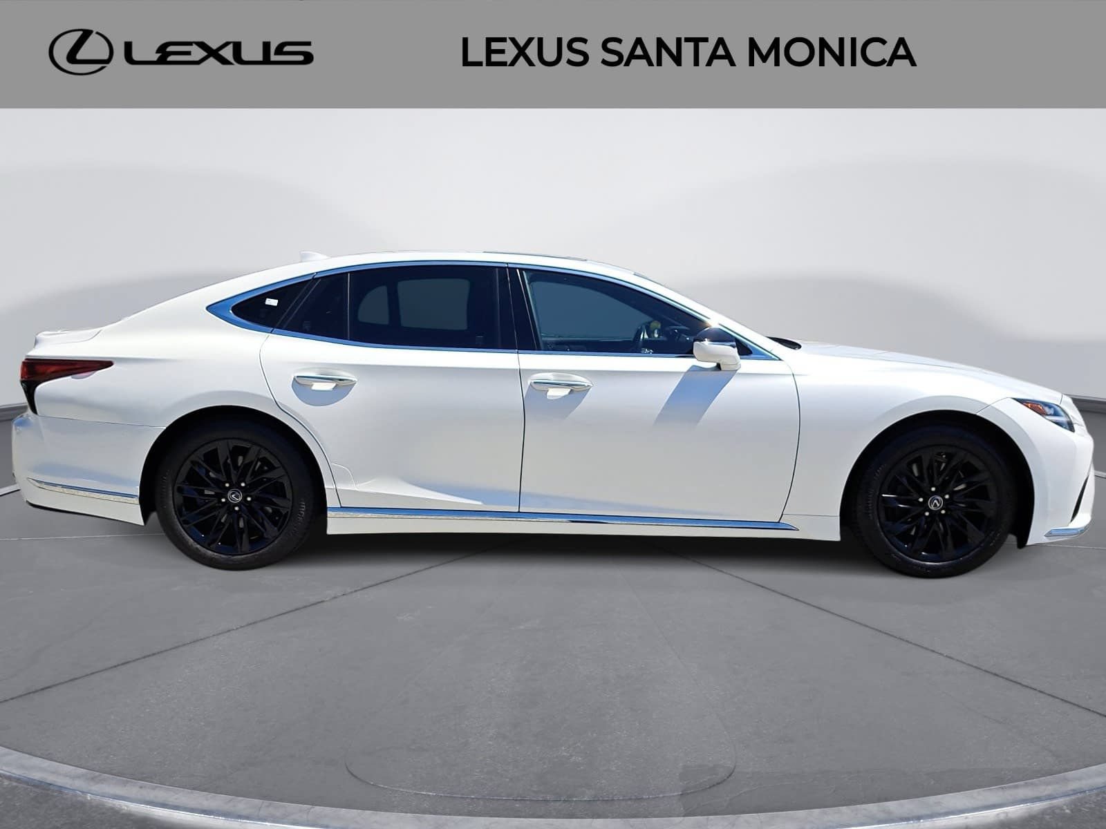 Used 2022 Lexus LS 500 AWD w/ Interior Upgrade Package image 4