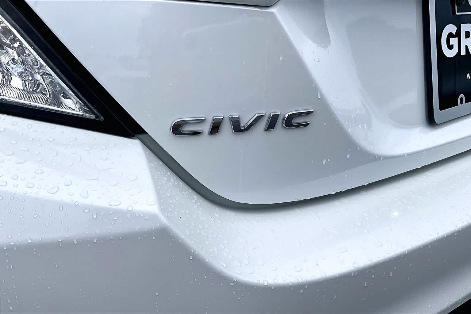Used 2020 Honda Civic Touring image 31