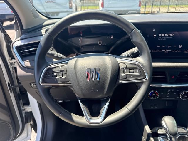Used 2025 Buick Encore GX Preferred AWD/4WD image 13