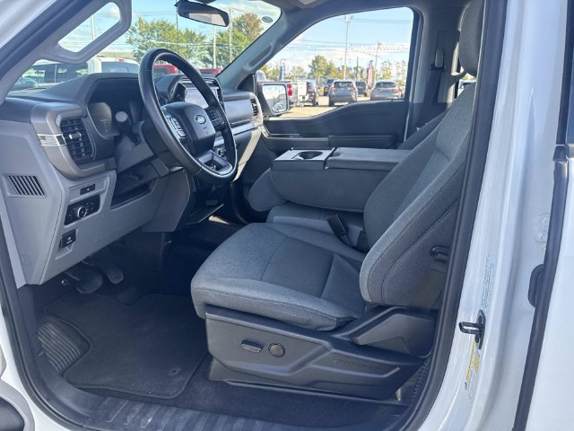 Used 2025 Ford F150 XLT w/ Equipment Group 301A Standard AWD/4WD image 17