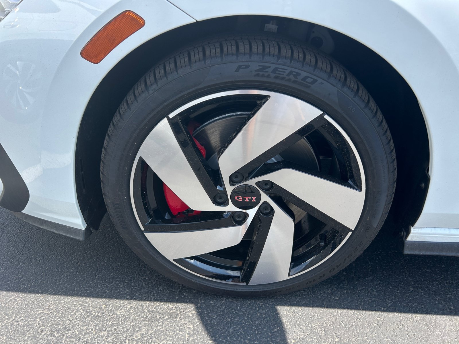 New 2026 Volkswagen Golf SE FWD image 25
