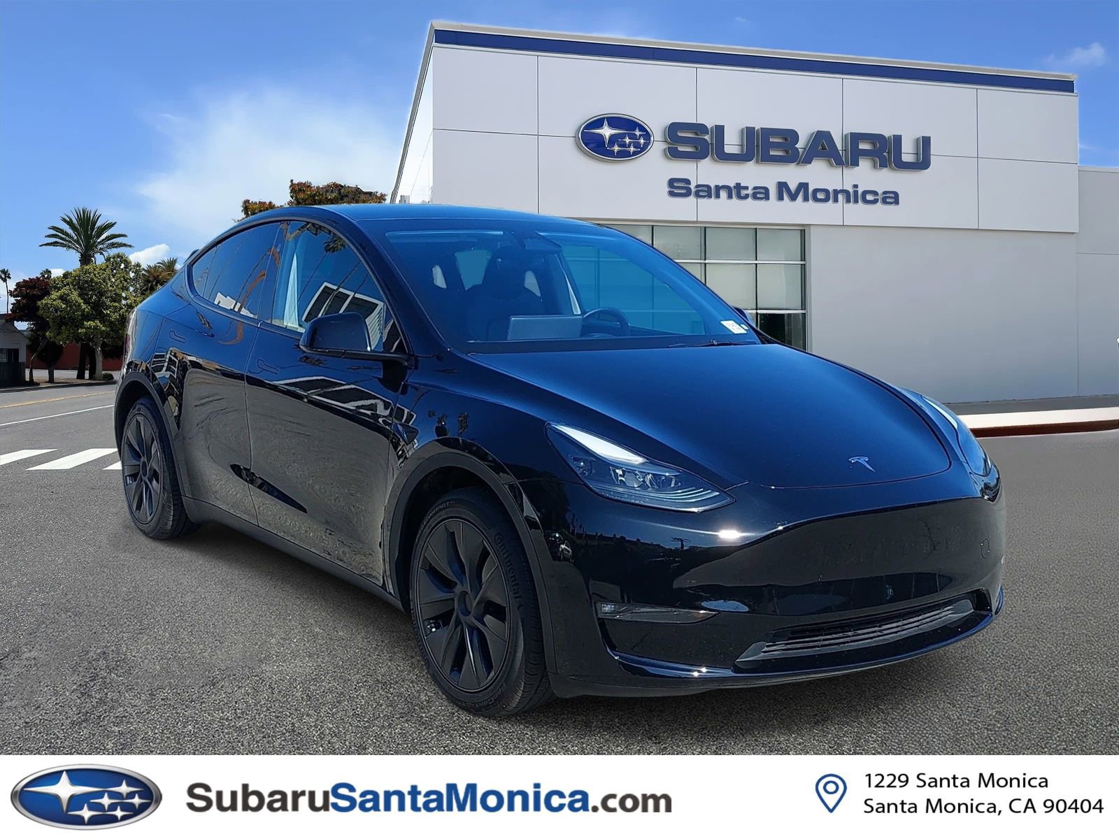 Used 2025 Tesla Model Y Long Range AWD/4WD image 1