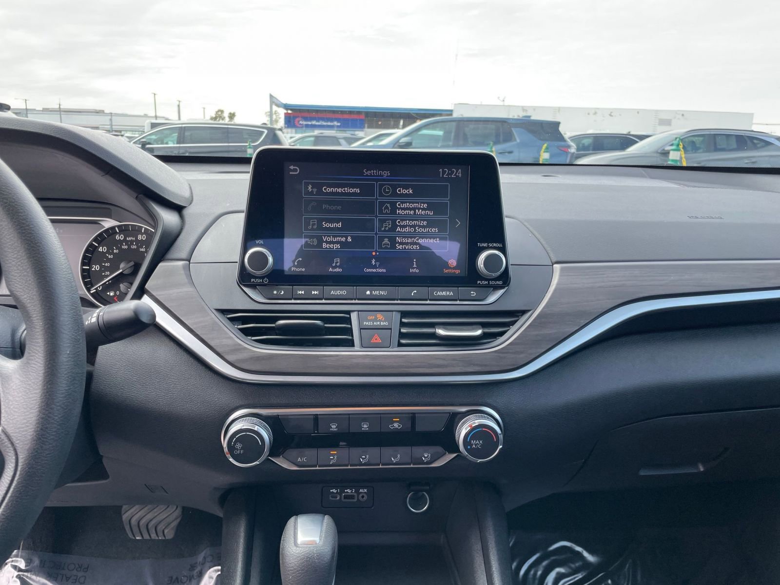 Used 2025 Nissan Altima 2.5 SV image 17