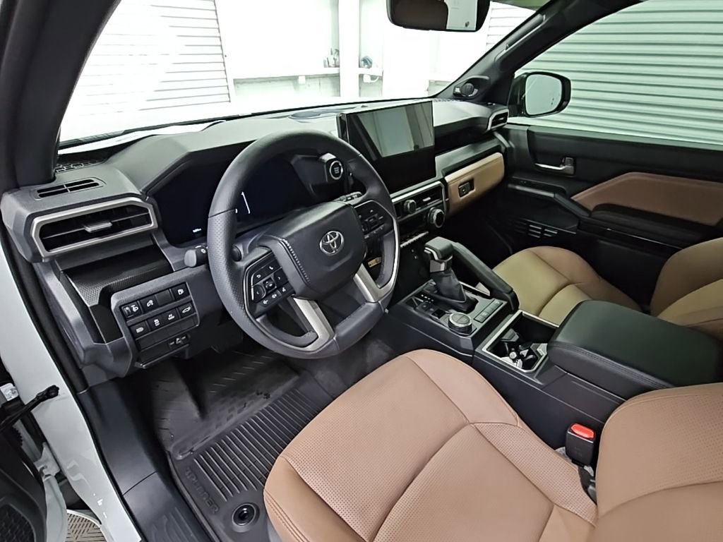 Used 2025 Toyota 4Runner Limited image 12