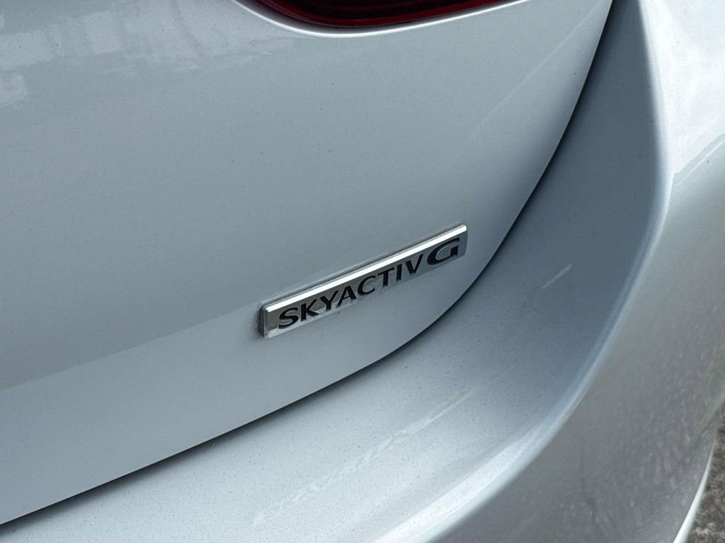 Used 2024 MAZDA MAZDA3 s image 7