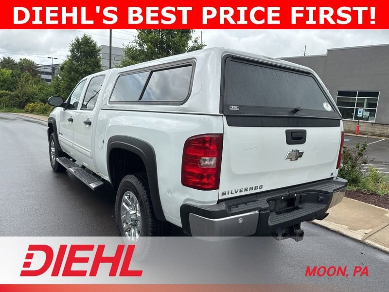 Used 2011 Chevrolet Silverado 2500 LT w/ Interior Plus Package AWD/4WD image 5