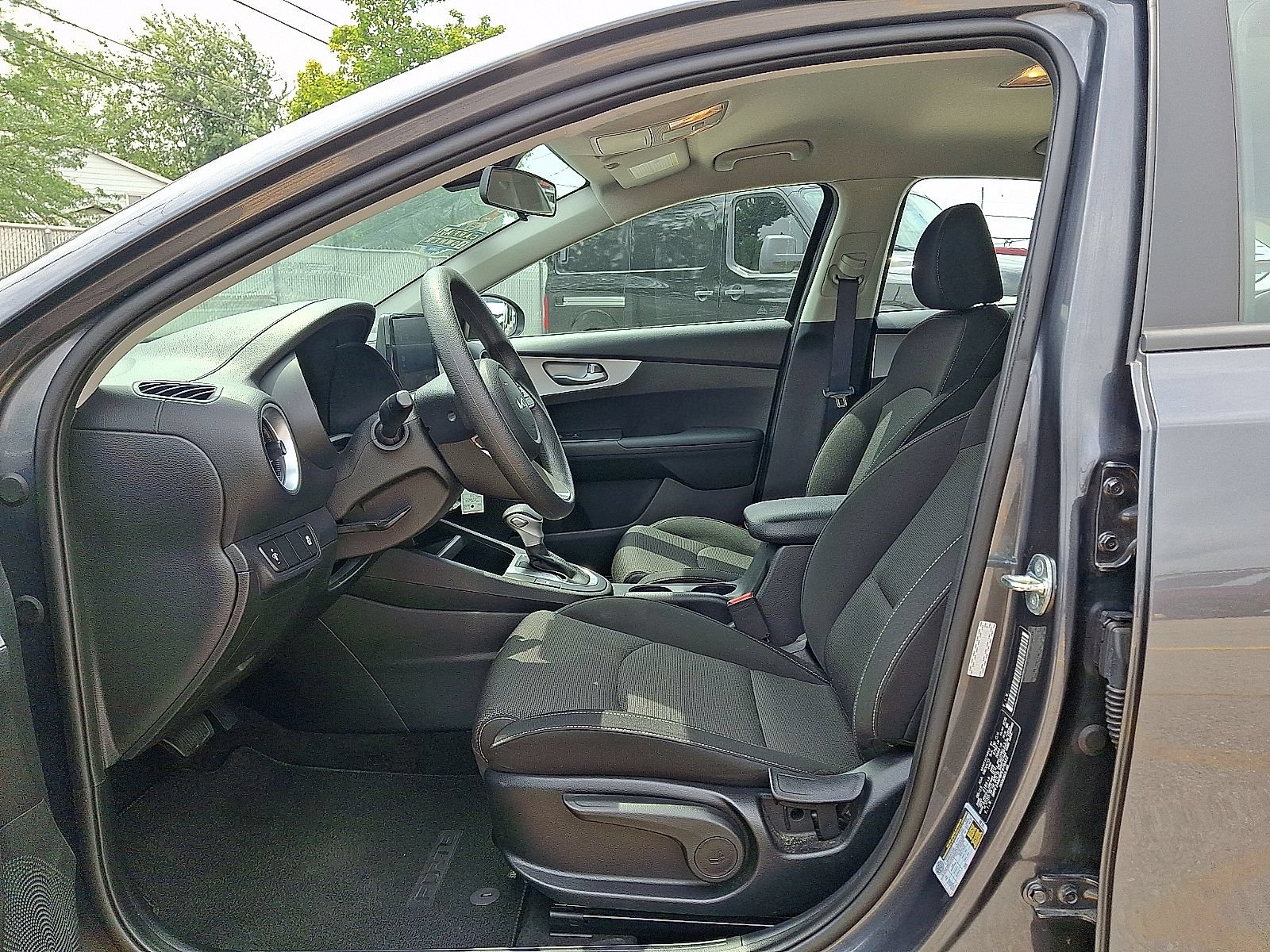 Used 2023 Kia Forte LXS FWD image 13