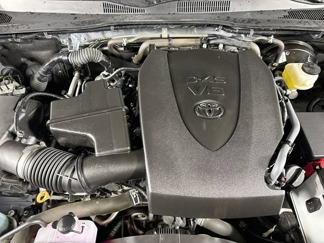 Used 2020 Toyota Tacoma Limited AWD/4WD image 30
