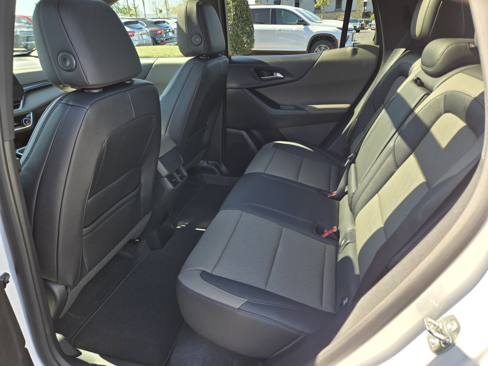 New 2026 Chevrolet Equinox LT w/ Convenience Package II image 6