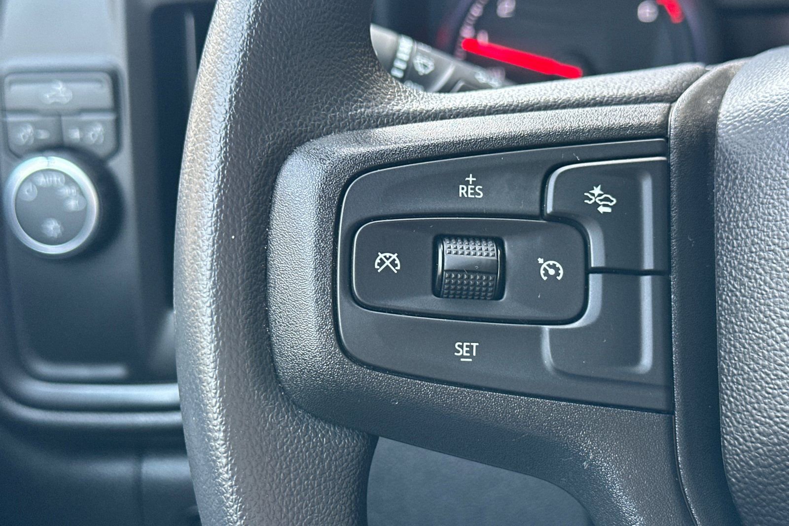 Used 2026 Chevrolet Silverado 1500 Custom w/ LPO, Dark Essentials Package image 30