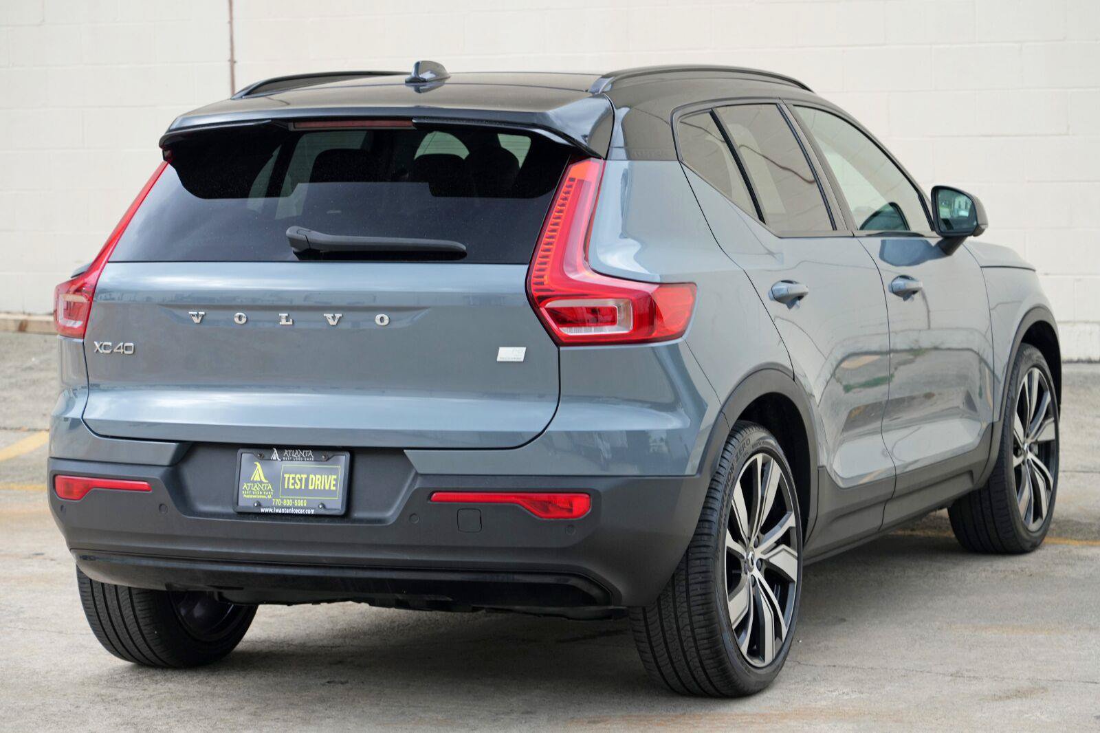 Used 2021 Volvo XC40 P8 Recharge w/ Advanced Package AWD/4WD image 51