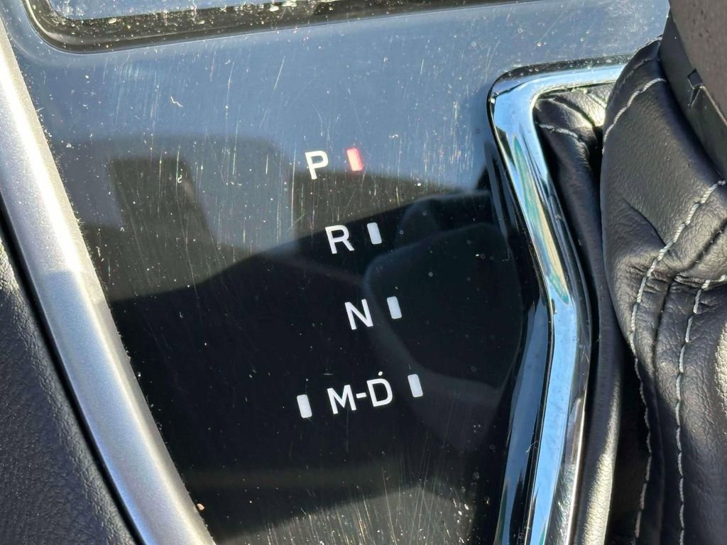 Certified 2025 Subaru Outback Limited image 27