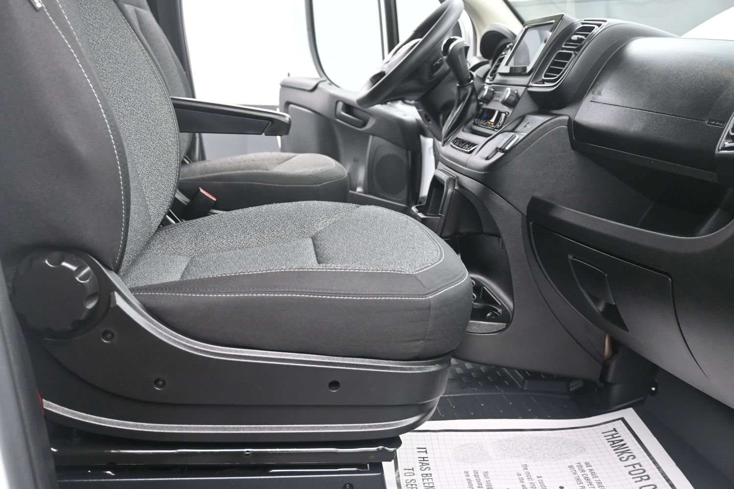 Used 2025 RAM ProMaster 2500 w/ U-Haul Equipment Group FWD image 20