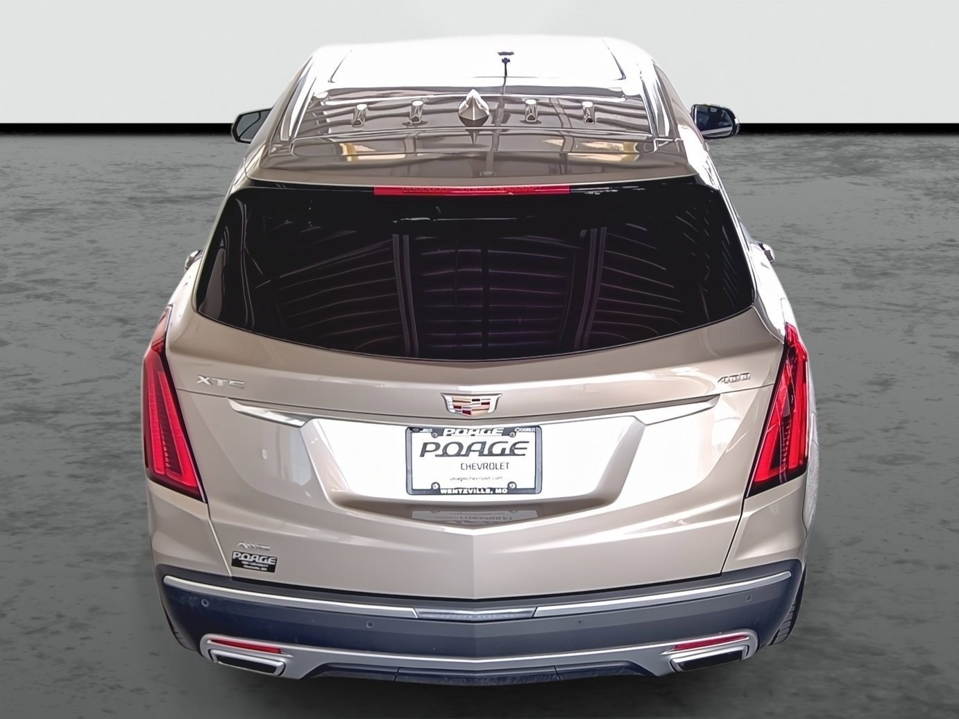 Used 2022 Cadillac XT5 Premium Luxury w/ LPO, Floor Liner Package image 3