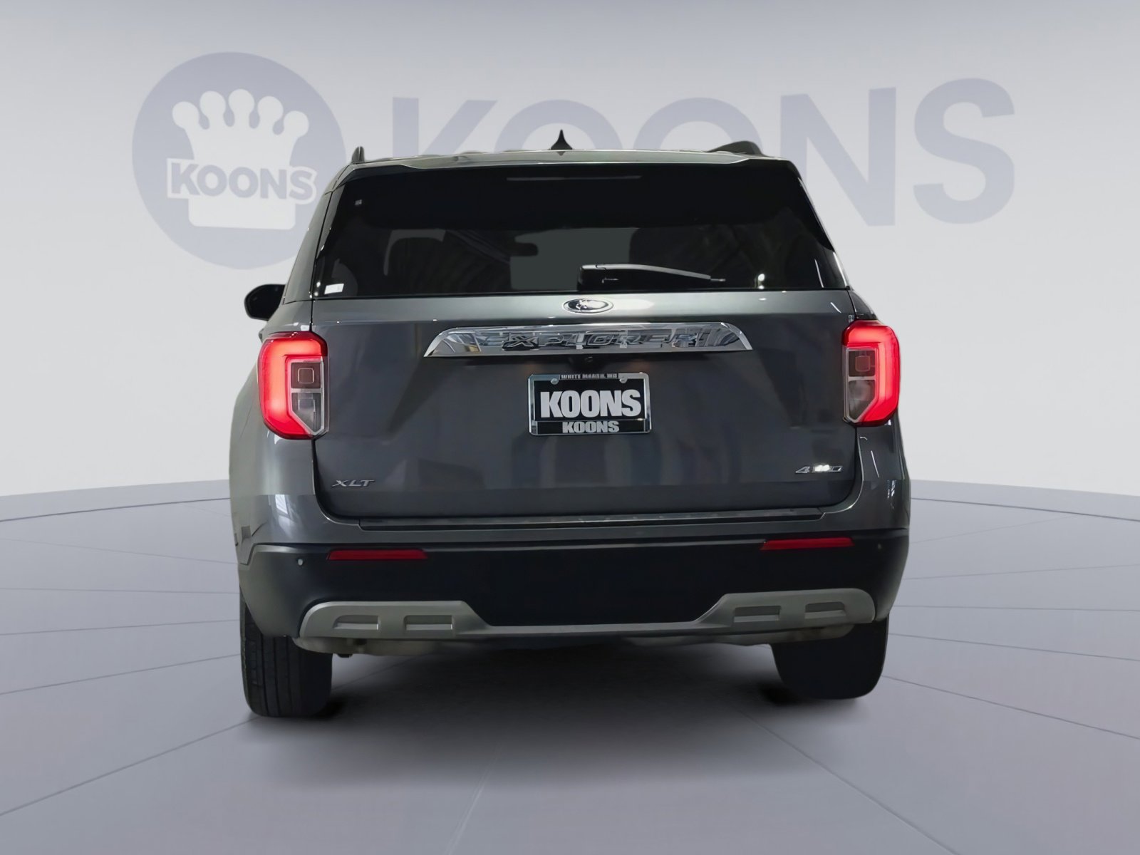 Used 2022 Ford Explorer XLT w/ Equipment Group 202A AWD/4WD image 10