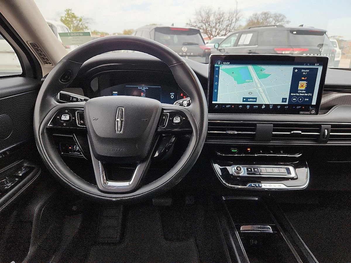 Used 2023 Lincoln Corsair Reserve image 6