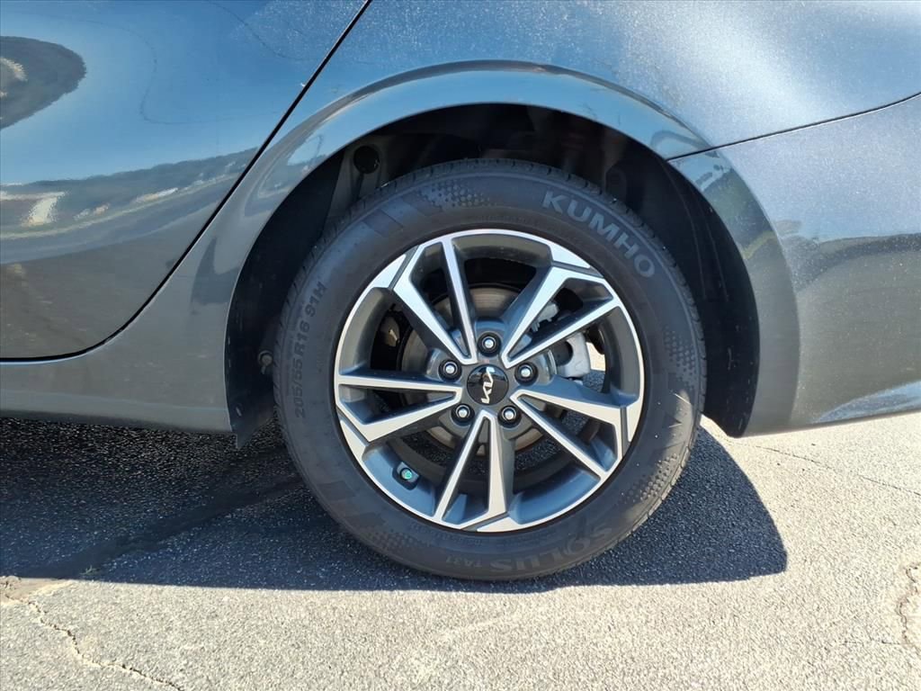 Used 2024 Kia Forte LXS image 21
