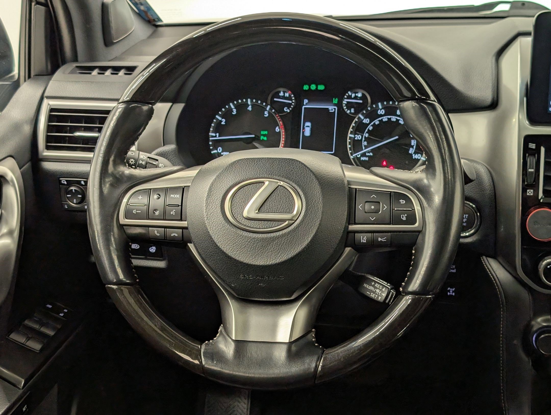 Used 2022 Lexus GX 460 Luxury w/ Accessory Package image 17