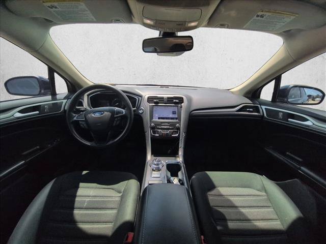 Used 2020 Ford Fusion SE AWD/4WD image 15