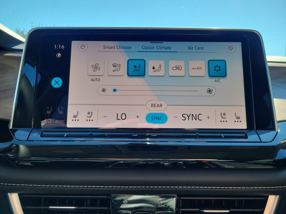 New 2026 Volkswagen Atlas SE image 18